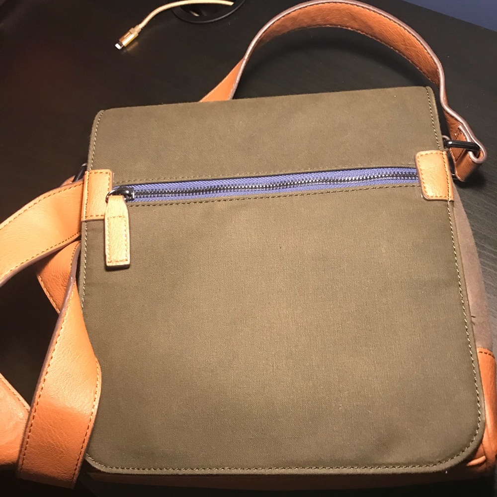 Shoulder bag